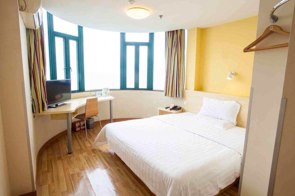 7Days Inn Guiyang Posts And Telecommunications Building חדר תמונה