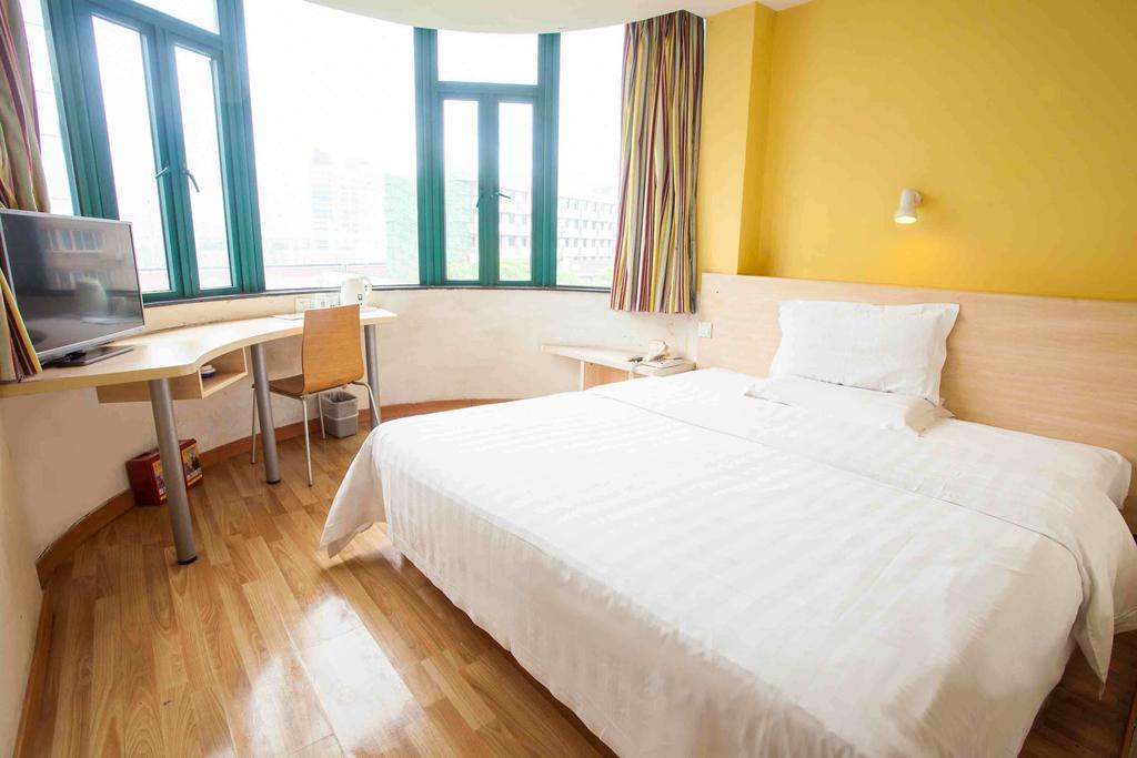 7Days Inn Guiyang Posts And Telecommunications Building חדר תמונה