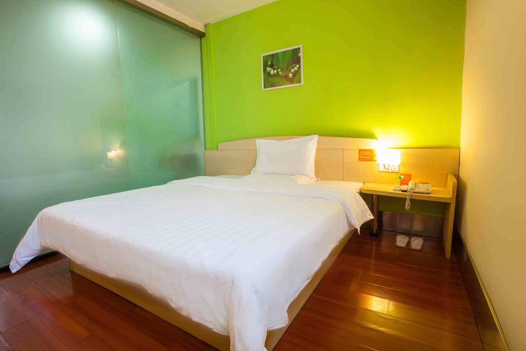7Days Inn Guiyang Posts And Telecommunications Building מראה חיצוני תמונה