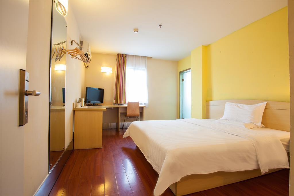 7Days Inn Guiyang Posts And Telecommunications Building מראה חיצוני תמונה